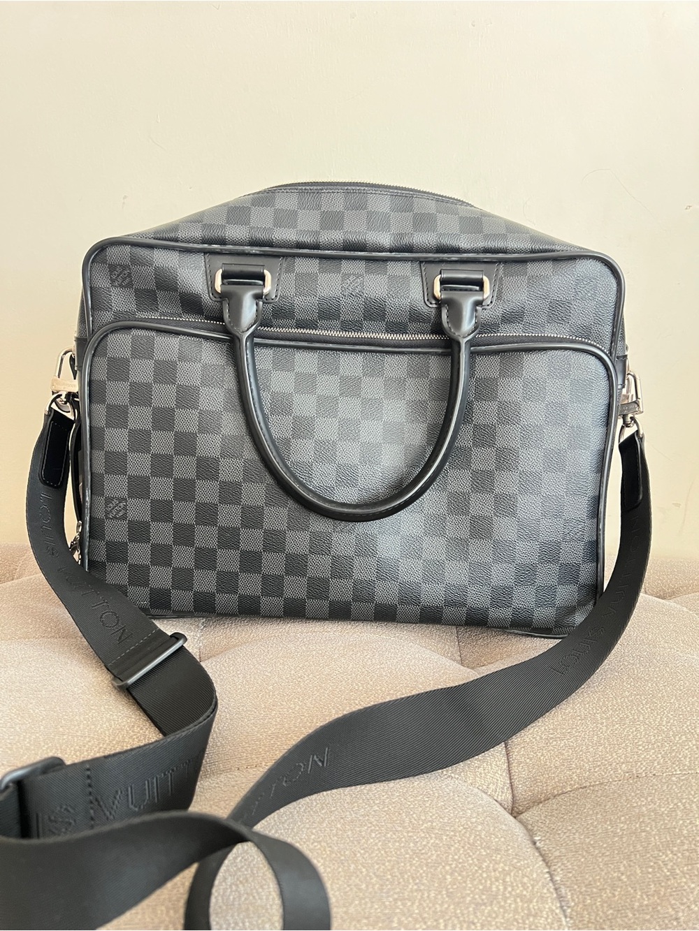 Louis Vuitton Damier Graphite Icare Laptop Bag